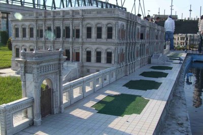 Dolmabahce  Palace.JPG