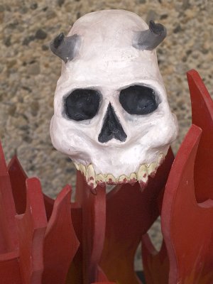 1skull.jpg
