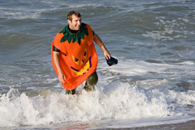 Adam Frand Memorial 2006 Halloween Surf Contest