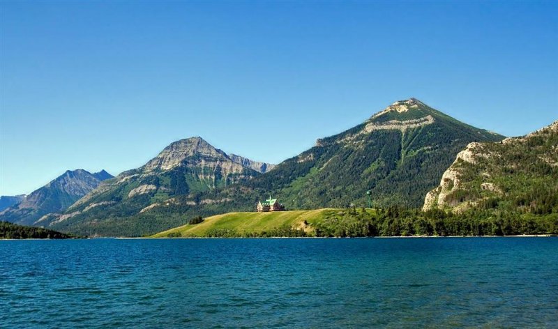  Waterton Lakes NP
