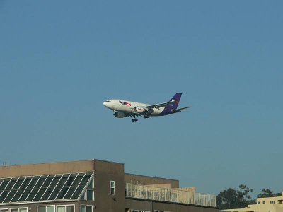 FEDEX landing beside the La Pensione