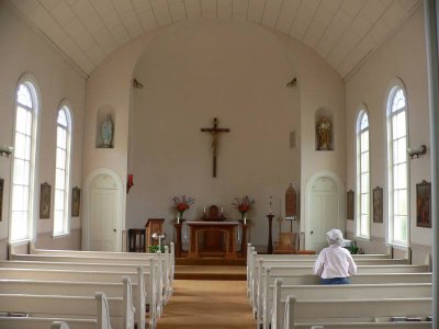 INTERIOR ST FRANCIS