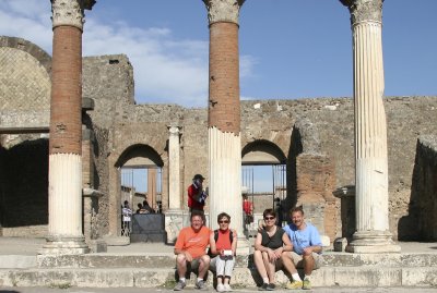 Pompei group photo