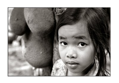 girl and fruits