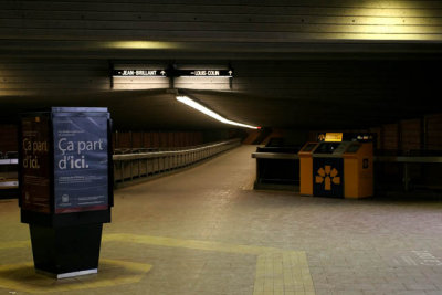 20070204_0092 Metro Universit de Montreal.jpg