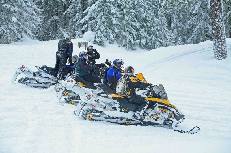   Ski-Doo  Fest