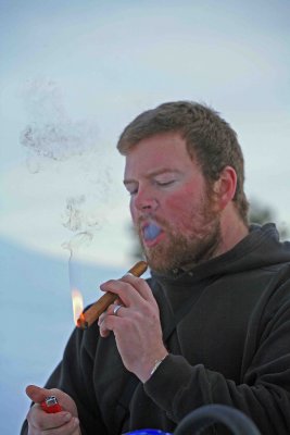  Paul Enjoy A Cigar After Lunch.