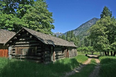  Buckner Cabin Built In 1890