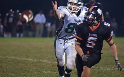 South Hadley vs Minnechaug Varsity Football 09-21-07