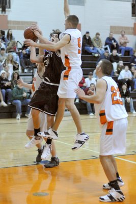 20071210 - Belchertown-Amherst Varsity 110.JPG