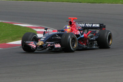 Toro Rosso STR02 ~ Vitantonio Liuzzi