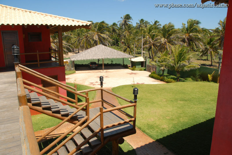 Vista p/ garagem