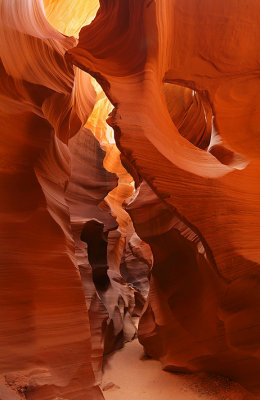 Page - Lower Antelope Slot Canyon Keyhole Walkway