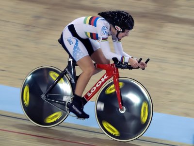 2007TrackWorldCupLA_Hammer_WomenIndPursuit_5305_70120.jpg