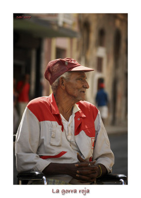 La gorra roja