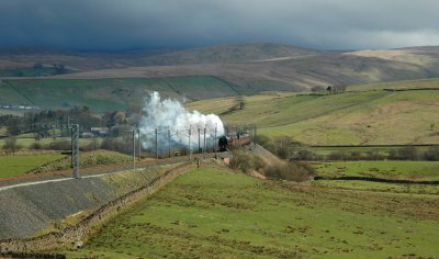 6233 'Duchess of Sutherland' begins the ascent of Shap Fell.jpg