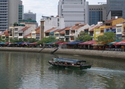 Bum boat on Singapore River