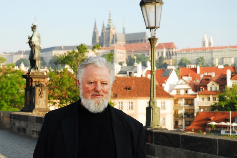 Prague ArtshipEnsemble-KarluvMost 070531 25 .JPG