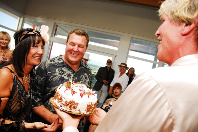 Sheila&Bill B-day @GGYachtClub 070728 430.JPG