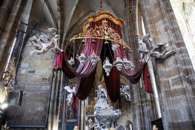 Prague StVitusCathedral 070528 42 .JPG