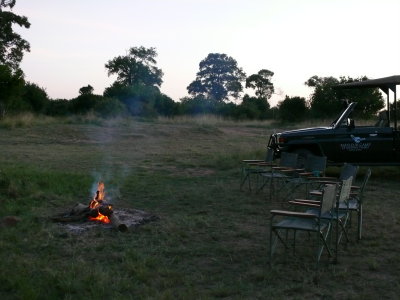 After spending the afternoon relaxing, we went on a short game drive that ended up with sundowners on the Mara River