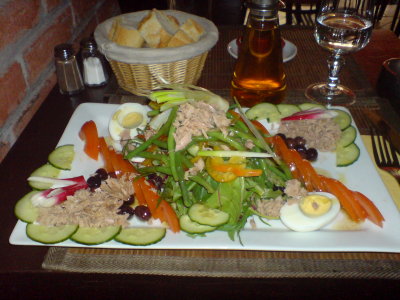 Salade Nicoise ...