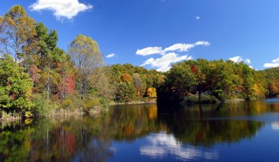 Laurel Lake, Breaks Park