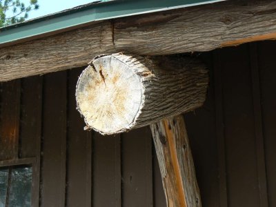 Roof support beam from the outside
