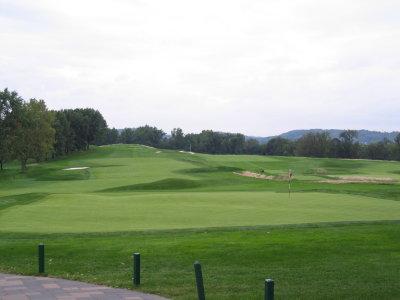 Oakmont 18w.jpg