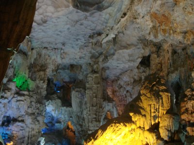 Tien Cung Cave