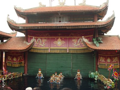 water puppet show
