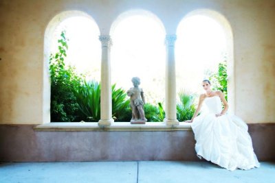 Lauren and Sam's Sarasota wedding photography highlights Powel Crosley Estate Museum Mansion