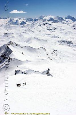 Rising to Pointe de la Sana (3436m), Albaron in the far background