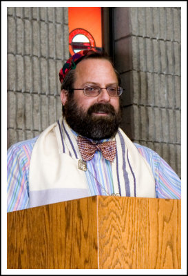 The Rabbi from the Pulpit