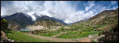 Leaving Manang