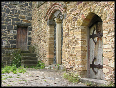 Montsalvat - doors