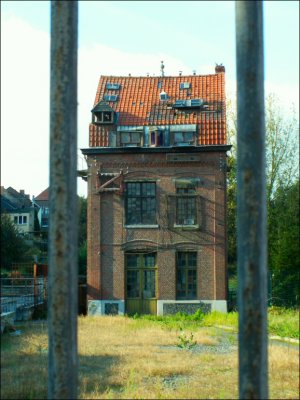 Pigeonnier, autrefois centrale lectrique.