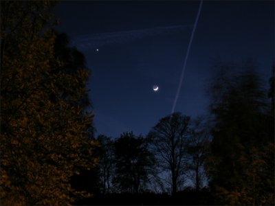 Ce soir, Venus et la lune se regardent en chiens de faence. Quand la lune va-t-elle embrasser Venus ?