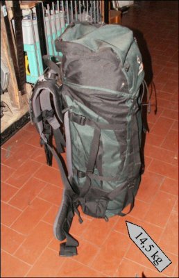 En ralit, avec quelques autres bagages (et le kayak mouill !), le sac psait 15,5 kg au retour !