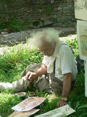 Street artist in Etara