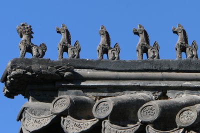 Rooftop carvings