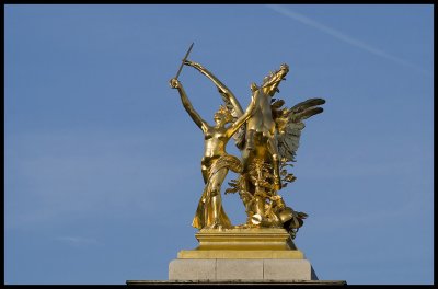 Statues - Pont Alexandre III