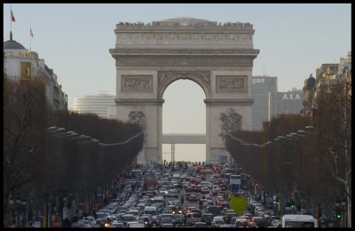 Aux... Champs Elyses...