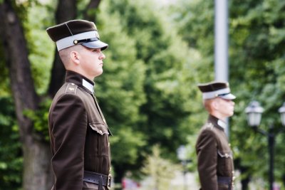 riga, Freedom Monument guards