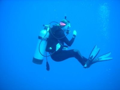 new dive camera 012sm.jpg
