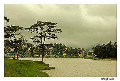 Xuan Huong lake