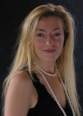 Antje with Pearls