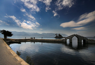 Erhai Lake Bridge. Dali