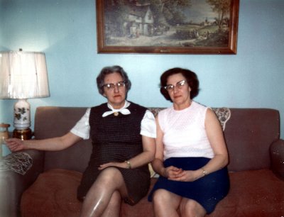 AuntLela &Mom3-1-1970