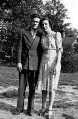 Dwight&Mom Aug1941
